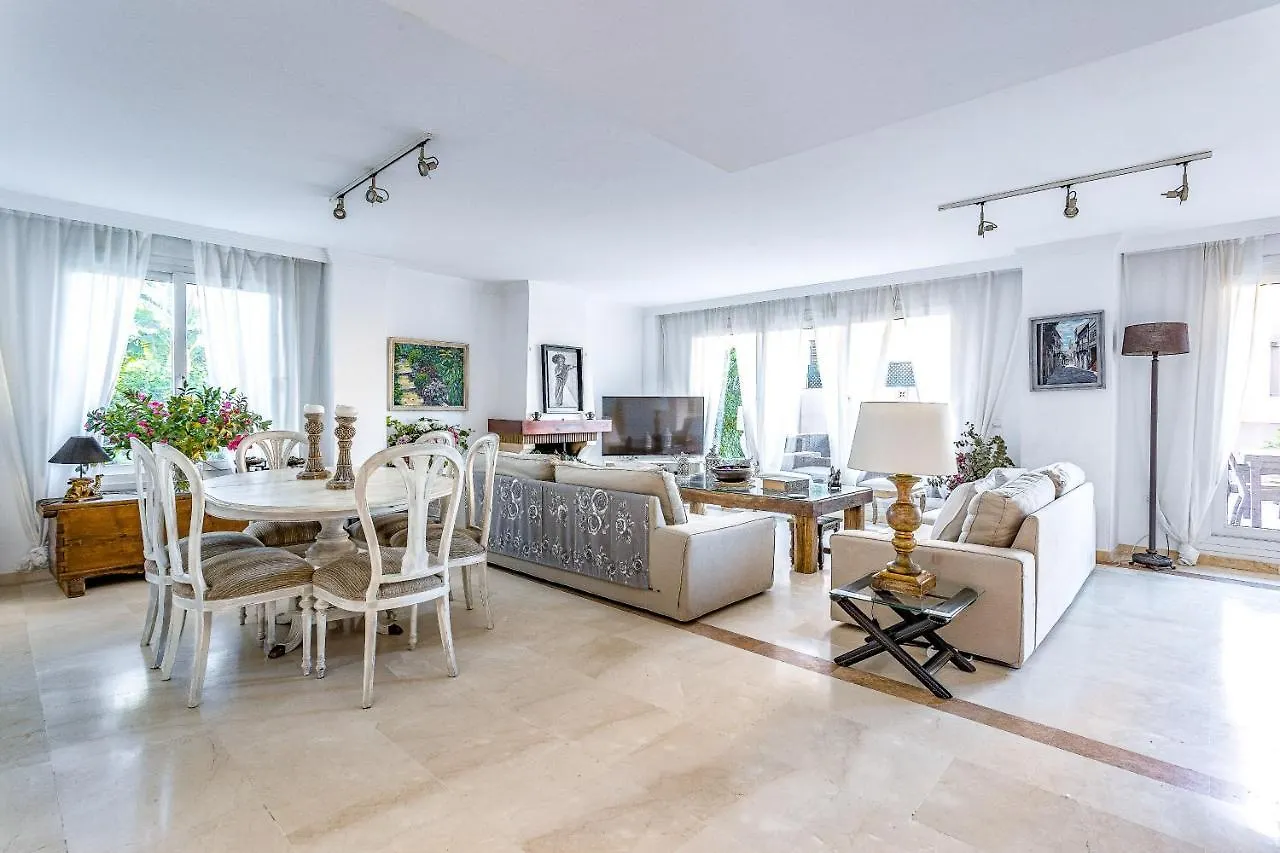 Oleholidays Adosado Mediterraneo Los Monteros 100 M Playa Marbella Nyaraló