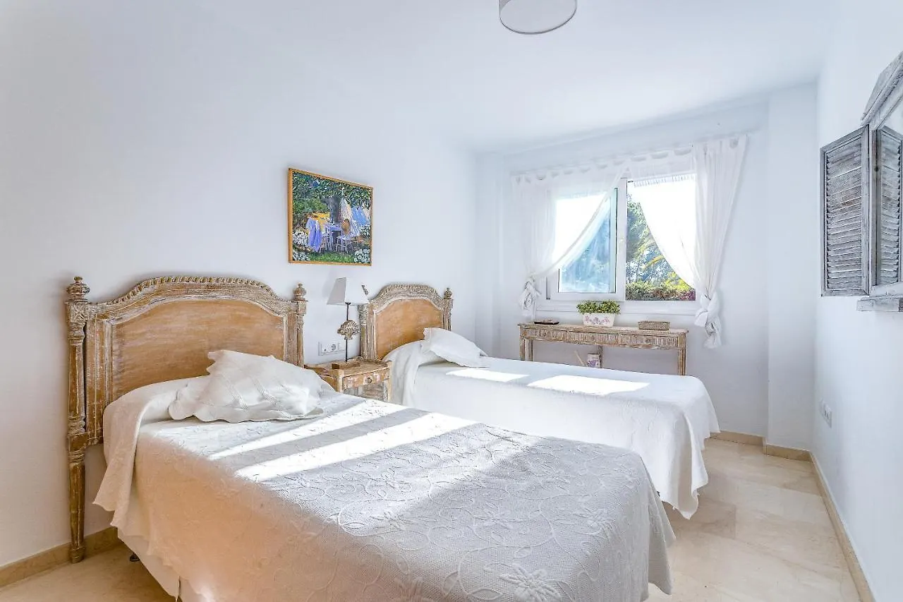 Oleholidays Adosado Mediterraneo Los Monteros 100 M Playa Marbella 0*,  Spain